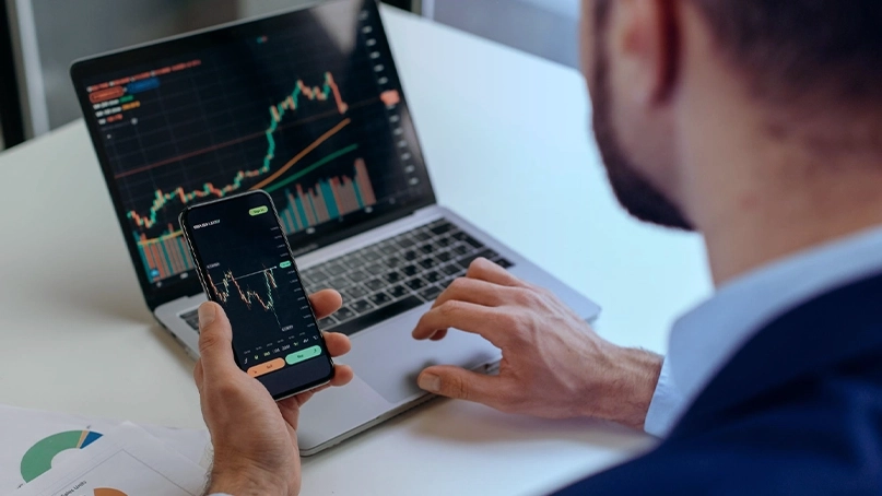 Slide Amrix Sys KI-Handelsdashboard